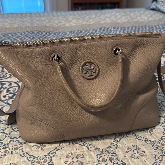 Tory Burch crossbody with handles - Picture 2 of 5